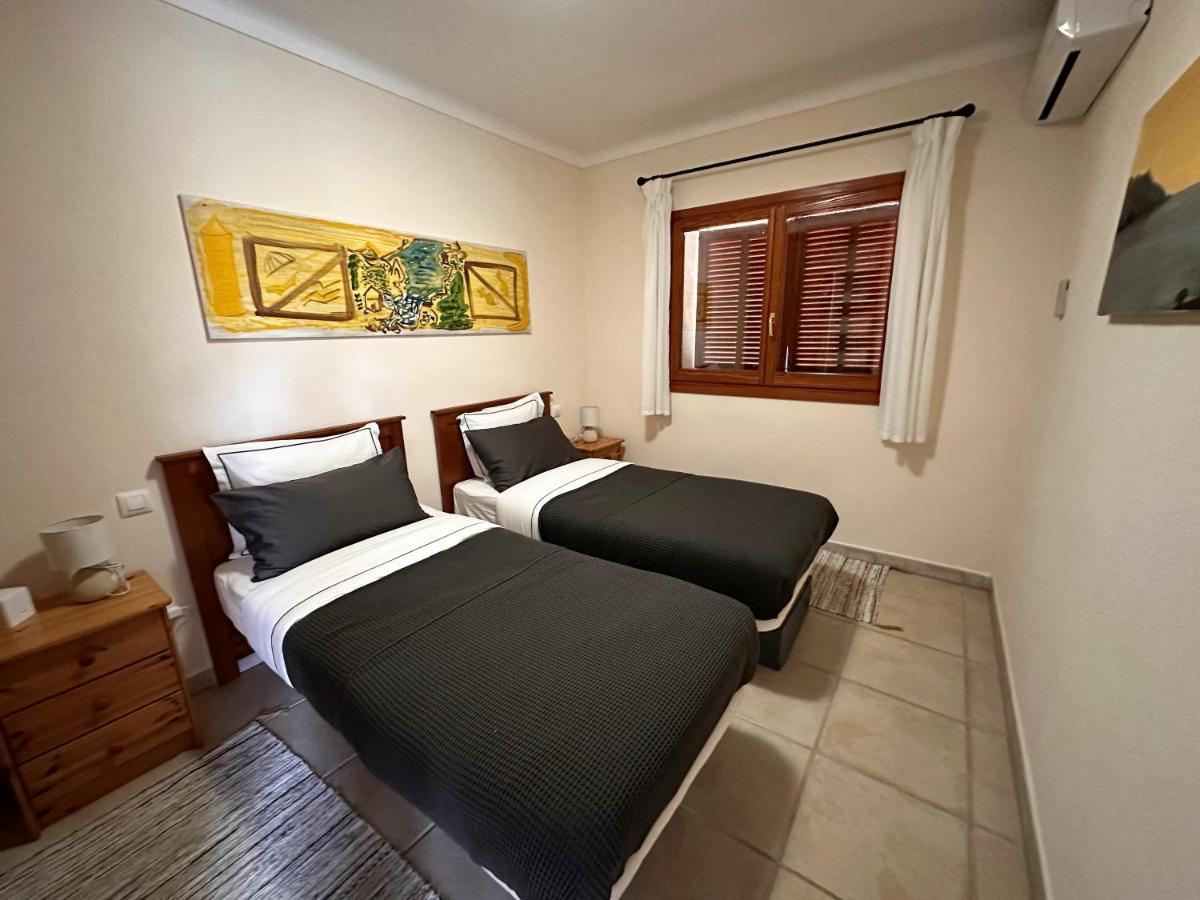 Villa Sanchez In Strandnahe Mit Pool, Jacuzzi, Klima, Wifi, Gas Bbq Santanyí Dış mekan fotoğraf